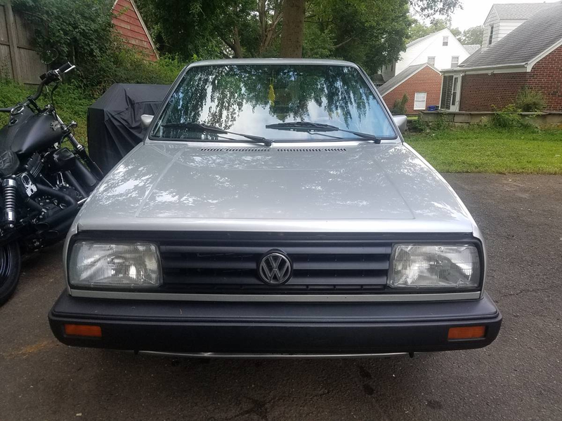 Illustration for article titled At $8,000, Is This R32-Swapped 1987 VW Jetta A Total Coupe De Grâce?